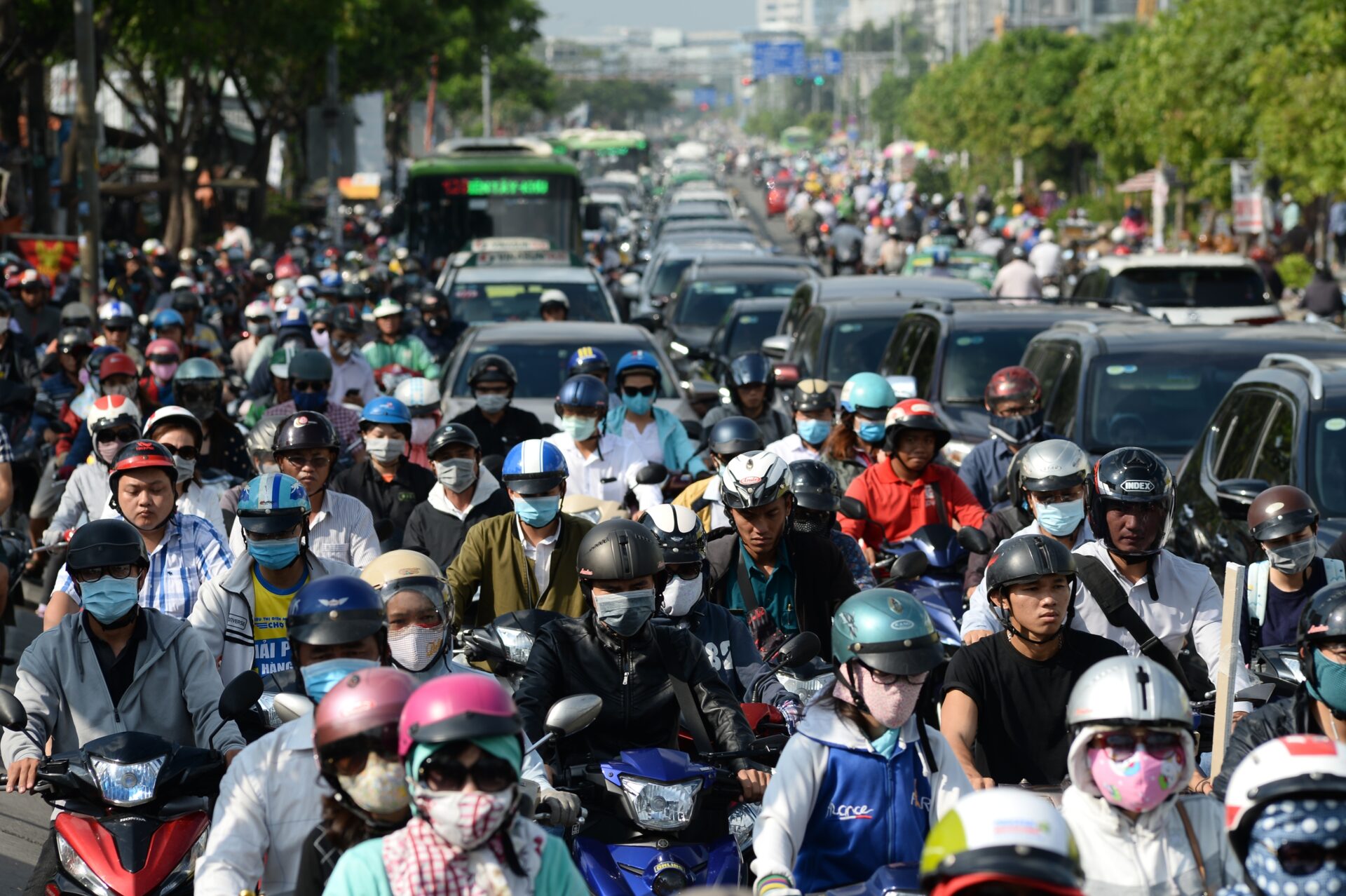 TP.HCM、排気ガス対策に向けてガソリン車の制限を本格化！